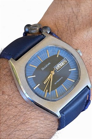 🔥 Bulova Automatic Swiss Anos 70! Prov. 1972/1973 com calibre 11AOACB e mostrador azul surreal 💙⌚️