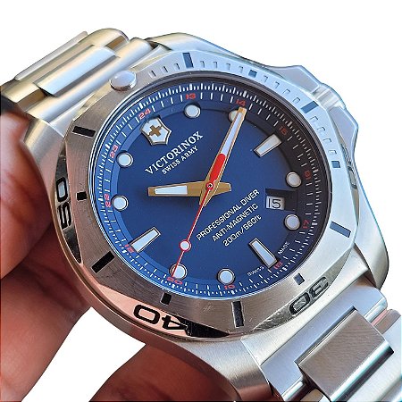 Relógio Victorinox I.n.o.x Swiss Army Profissional Diver Vidro Safira Ano 2022