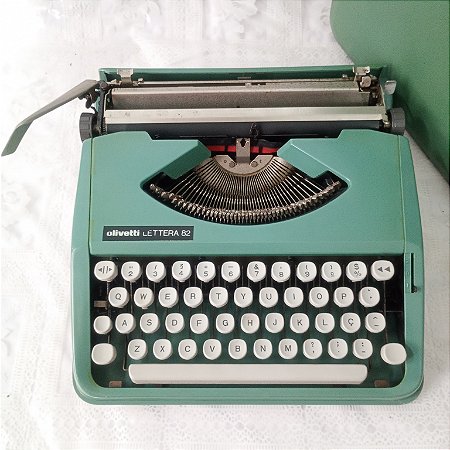 Máquina De Escrever Datilografia Verde Olivetti Lettera 82 Funcionando