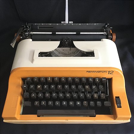 DECORAÇÃO Máquina de escrever Remington 12 cor mostarda e creme