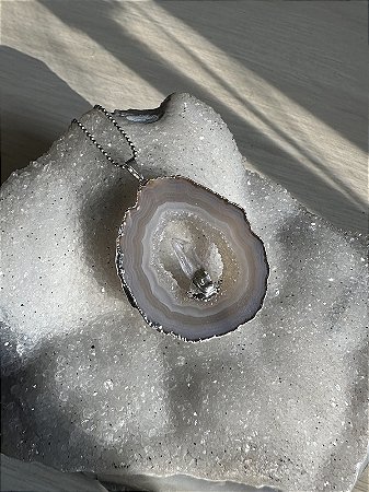 Colar Geodo de Ágata com Cristal  | Cristal de Iluminação e Equilíbrio
