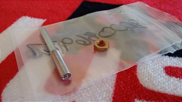 Parafuso + porca de regular aceleração Husqvarna