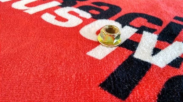 Porca M12 x 1,25 Husqvarna