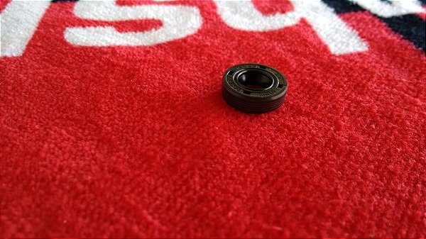 Retentor da tampa haste do HTS Husqvarna WR