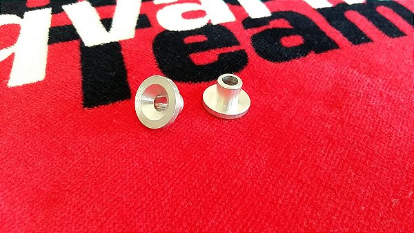 Distanciador de fixação do tanque combustível Husqvarna WR 250 - 360