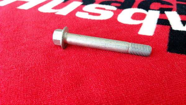 Parafuso M10X1,25 CH13 do tirante da suspensão traseira Husqvarna WR 125 - 250 - 360
