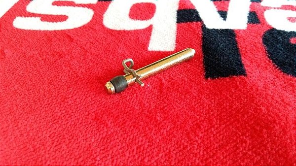 Pino de fixação das pastilhas traseira Husqvarna TE-SM