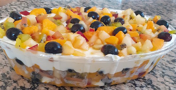SOBREMESA TROPICAL-2L salada frutas com creme