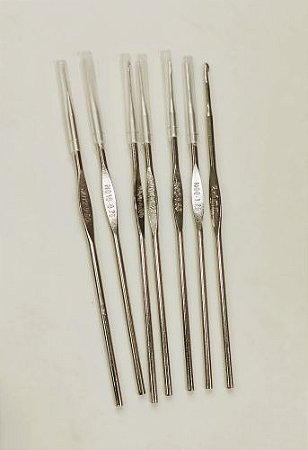 Kit 7 Agulhas de Crochê Finas 0,60mm a 2,10mm Aço Niquelado - Círculo