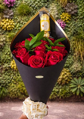 Buque 12 Rosas Black Ferrero de 3un