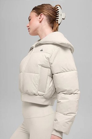 Alo Puffer Captivate Bone