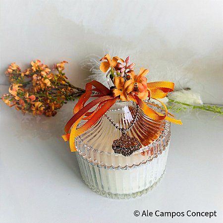 Vela Aromática Orange em Pote de Vidro Transparente com Tampa, para Decorar e Iluminar