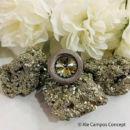 Anel Ajustável Redondo Prata Fosco Escovado com Cristal Swarovski