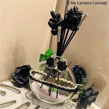 Conjunto de Difusor de Aromas em Vidro Decorado Elegantemente em Preto e Varetas Luxuosas