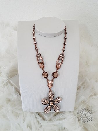 Colar Cobre com Cristais e Strass em Tons de Rosa