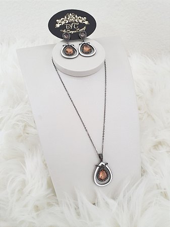 Conjunto Colar e Brincos Banho Grafite, Cravejados com Cristais Hematita e Pedras Cristal Peach
