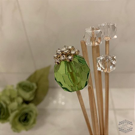 Varetas com Bola Trabalhada Verde com Detalhes em Crystal e Dourado para os Difusores de Aromas