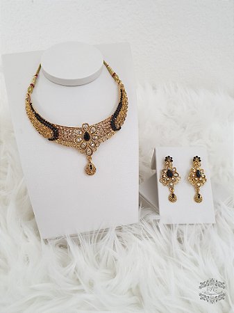 Conjunto Colar e Brincos Dourado e Preto