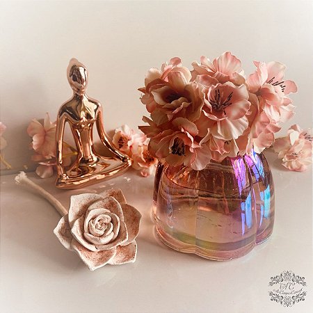 Difusor de Aromas com Design Sofisticado em Tons Rosé Furta-cor
