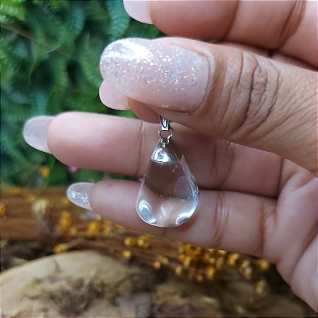 Pingente Gota de Cristal com adornos prateados