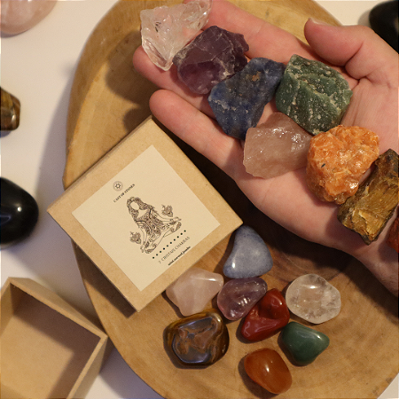 Kit  Chakras Bruto e Rolado - 16 Cristais para seus Chakras