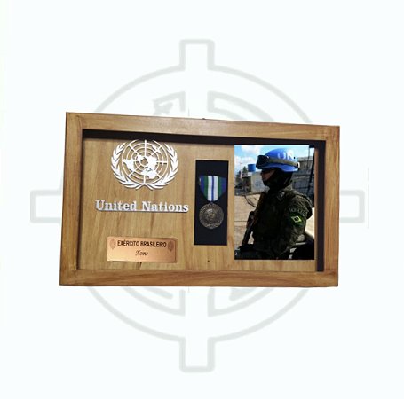 Quadro da ONU com foto
