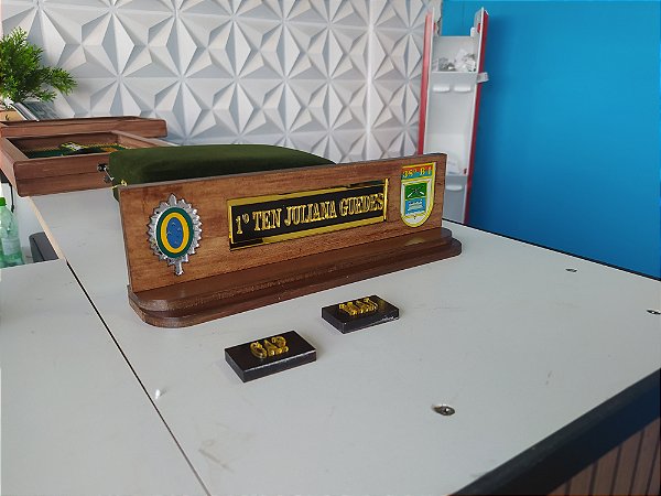 PRISMA/PLACA DE IDENTIFICAÇÃO DE MESA COM TROCA DE GRADUAÇÃO/POSTO