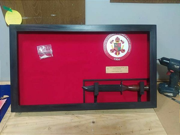 SUPORTE EM MOLDURA PORTA FACA/FACÃO (60X35CM)