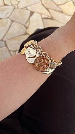 Pulseira medalhas