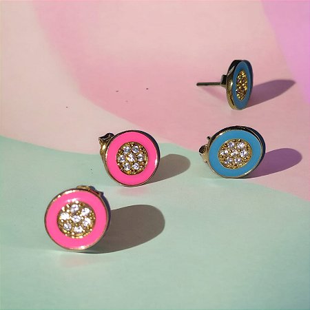 Brincos Love Collor