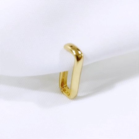 Piercing fake dourado