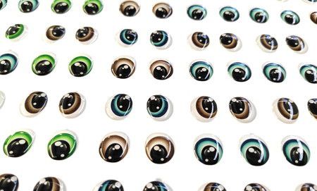 Olhos Adesivos Resinados 341PP com 90 pares