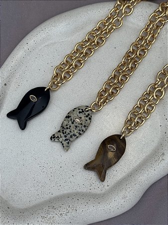 Colar Peixe de Pedra e Corrente