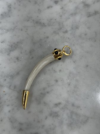 Pingente Dente Bia