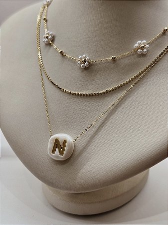 Colar Letra Pérola Personalizado