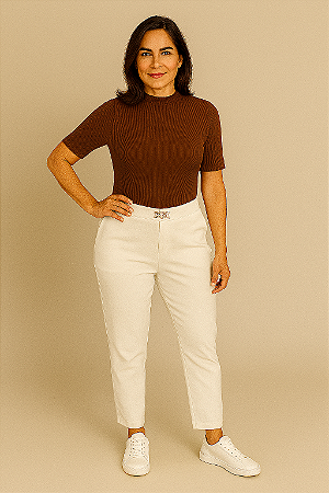 CALÇA RETA BOLSO FACA FIELA DOURADA  E ELASTICO NA CINTURA OFF WHITE