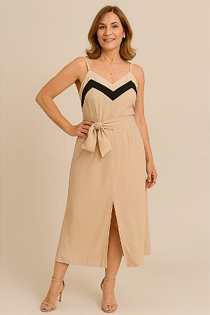 VESTIDO LONGO EVASE FENDA NA FRENTE ALÇA AJUSTAVEL TRES CORES NUDE PRETO E BEGE