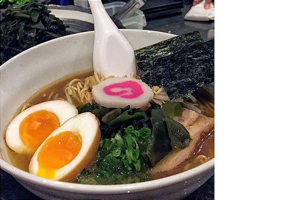 Lámen com Naruto, Shiitake e Alga -(missô)