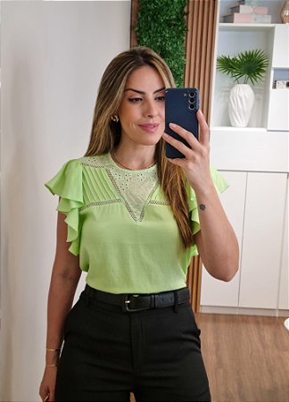 Blusa detalhe laise Agatha Verde