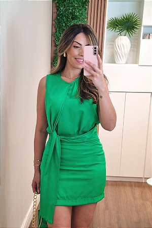 Saia verde curta acetinada
