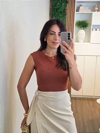 Blusa poliamida muscle tee marrom