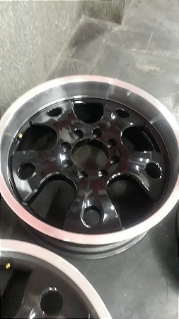 Jogo de Rodas esportiva 8x170, 22x9.5, 20, Preta Brilhante e Semi Nova