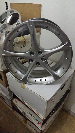 Jogo roda scorro Aro 18 5x100 Hp claro Nova
