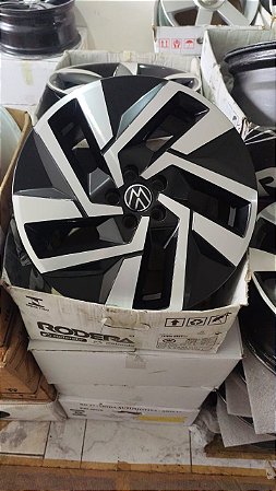 T Cross Aro 17 5x100 Preta brilhante diamantada Novas
