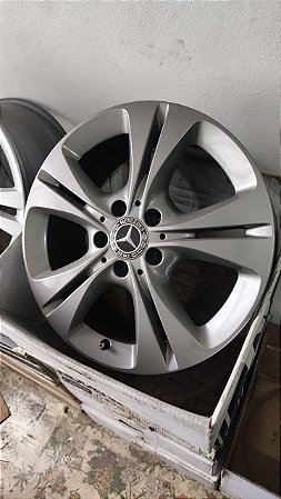Jogo roda Mercedes C 180 Aro 17 5x112 Grafite brilhante Semi novas
