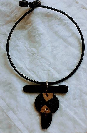 Colar tipo choker preto