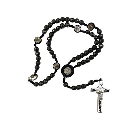 Terço de Hematita com Medalha de São Bento Religioso