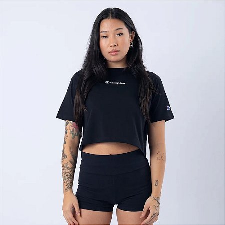 CAMISETA CROPPED CHAMPION FEM MINI SCRIPT RELEV PRETA