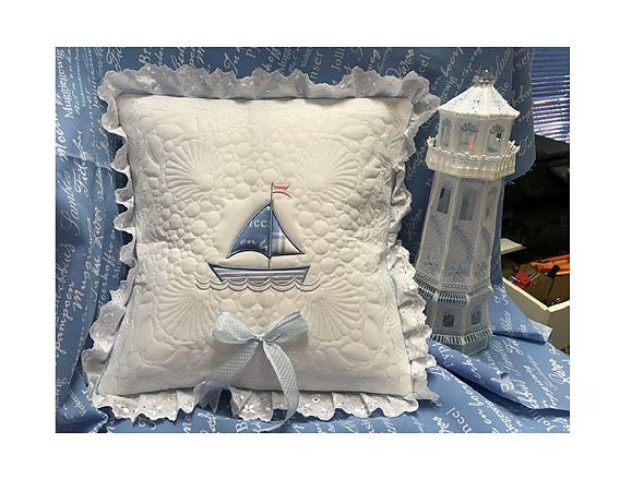 Matriz Bordado Almofada Infantil Quilt Com Barquinho
