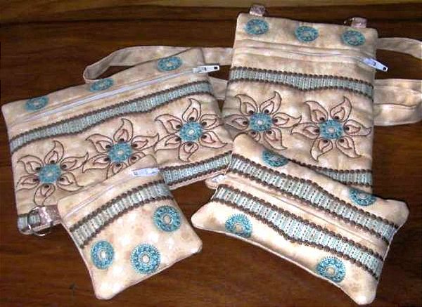 Matriz Bordado Necessaire Floral